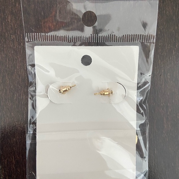 NEVER OPENED Gold Female Face Statement Earrings - Picture 2 of 2